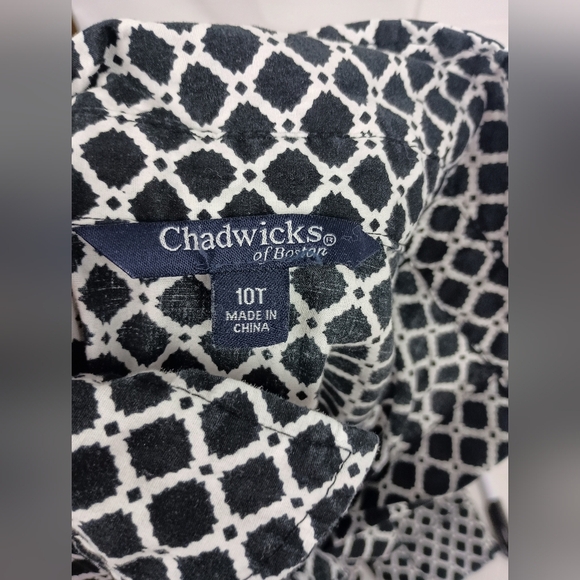 2/$30 CHADWICKS Stylish Black and White Damask Pattern Shirt (#1,328) - Picture 2 of 8